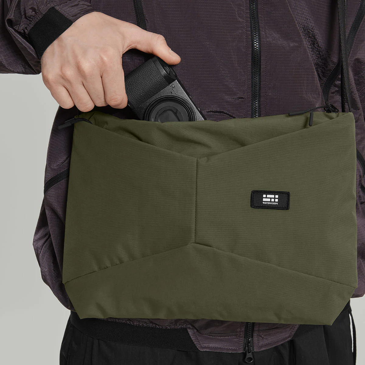 Civil Sacoche Bag Gen.2 RD-CSB_GEN2 (SS25) KHAKI - Image 10
