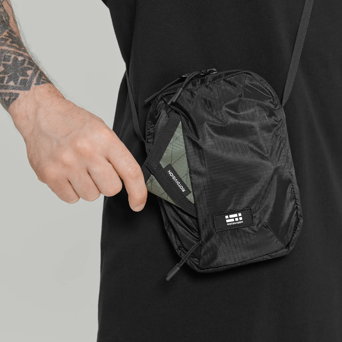 Civil Small Crossbody Bag Gen.1 RD-CSCB_GEN.1 BLACK - Image 13
