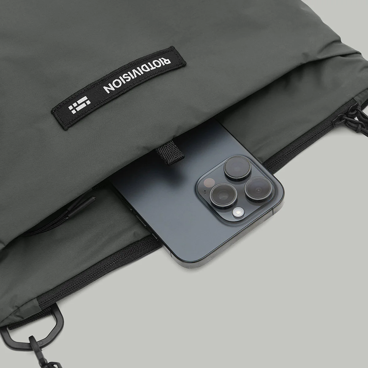 Lightweight Urban Bag Modified RD-LUBM (SS25) GREY KHAKI - Image 11