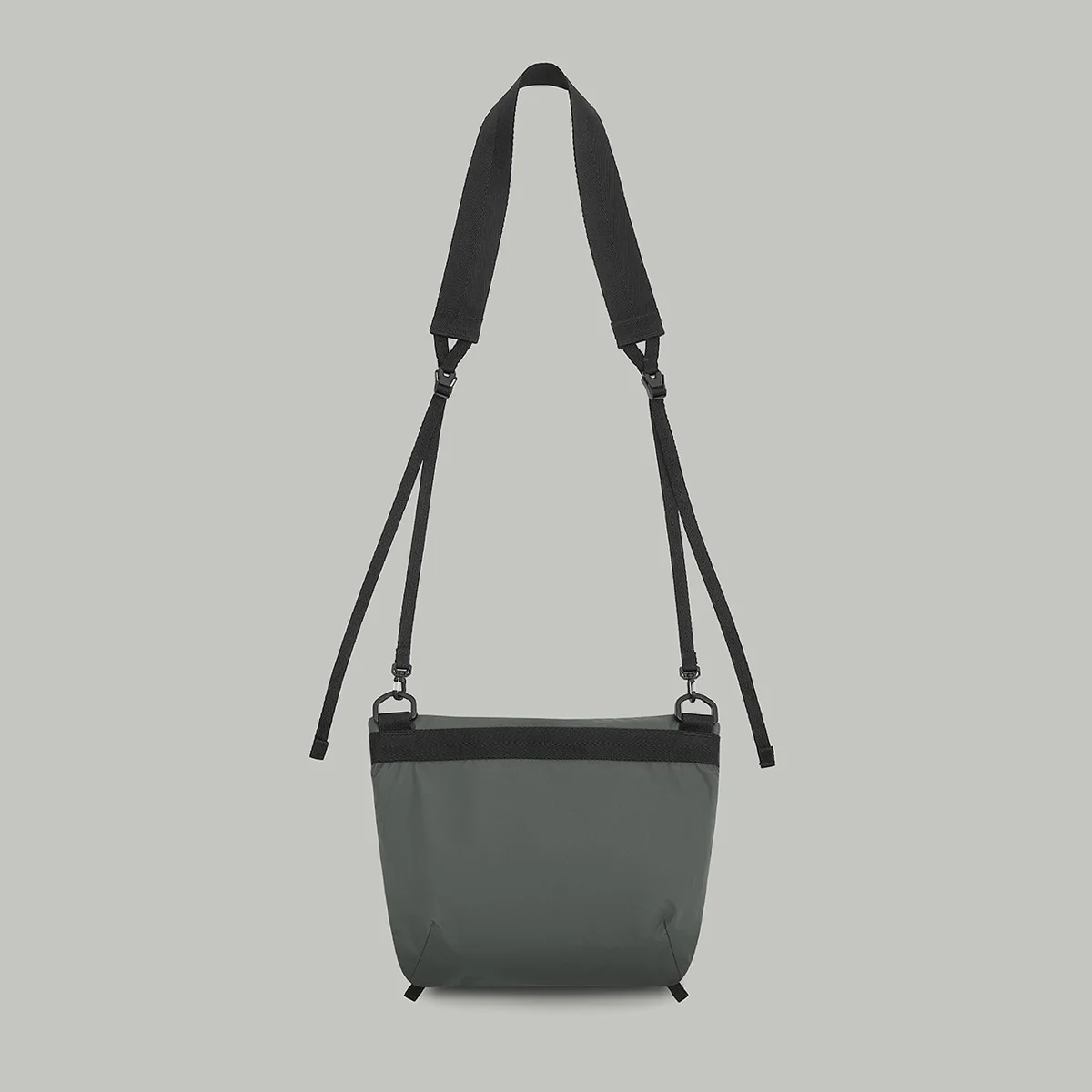Lightweight Urban Bag Modified RD-LUBM (SS25) GREY KHAKI - Image 3